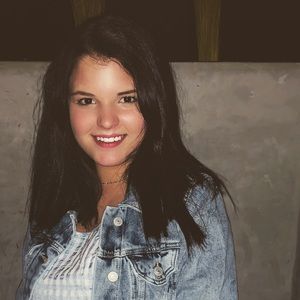 Meet your Posher, Brenna